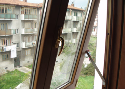 verandina con serramenti a doppia apertura per abitazione privata Trieste